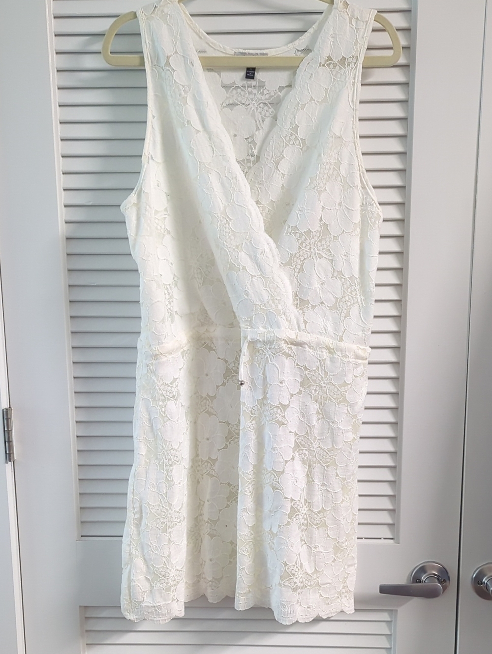 J. Valdi XL Sleeveless creamy white lace wrap mini dress coverup tunic